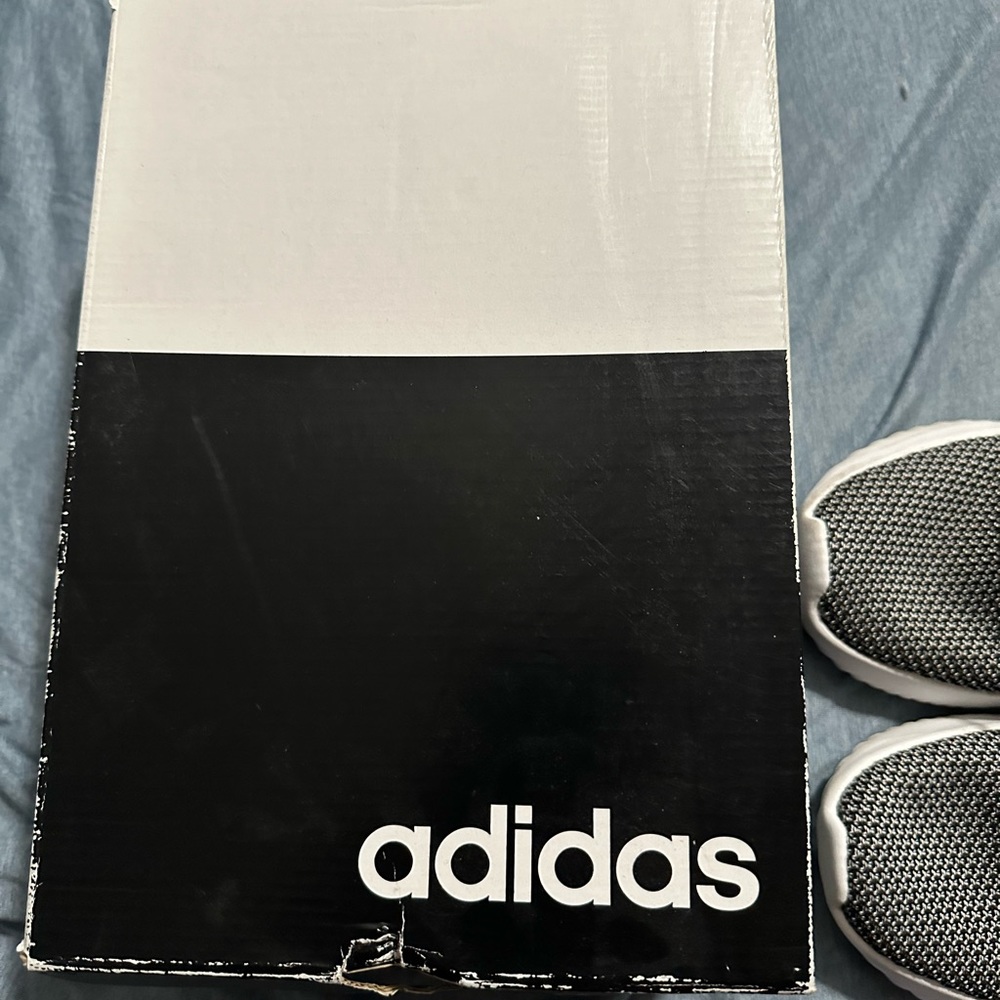 Adidas - Picture 2 of 8